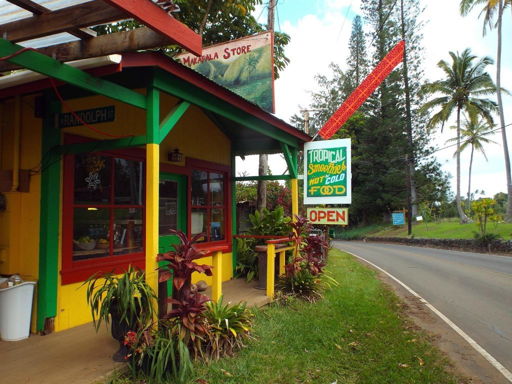 Makapala Store and Cafe